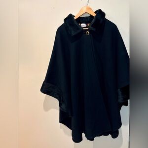 Vintage Komitor Women’s Black Fur Trim Wool Blend Cape